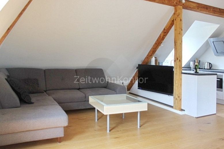 Zeitwohnkontor: Kurzer Weg nach D&uuml;sseldorf und Essen: 2-Raumwohnung  WLAN, Parkett, Garage, Kaminofen