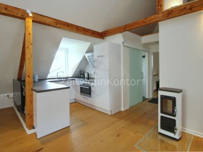 Zeitwohnkontor: Kurzer Weg nach D&uuml;sseldorf und Essen: 2-Raumwohnung  WLAN, Parkett, Garage, Kaminofen