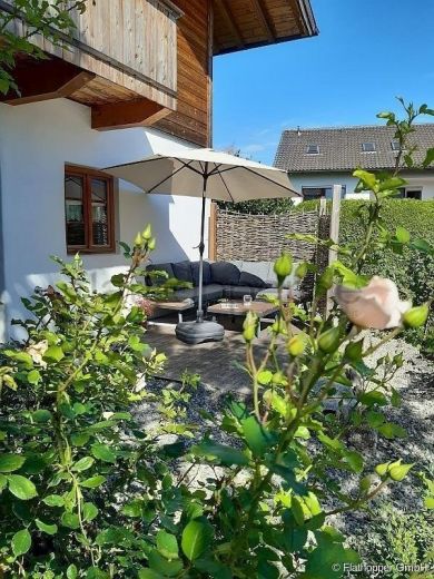 Sch&ouml;ne 2,5-Zimmer-Wohnung mit Terrasse bei A&szlig;ling, n&auml;he Grafing