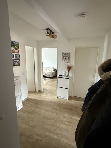 Vollm&ouml;blierte 2-Zimmer-Wohnung in K&ouml;ln-Zollstock zur Untermiete (60 m&sup2;, modern & lichtdurchflutet)