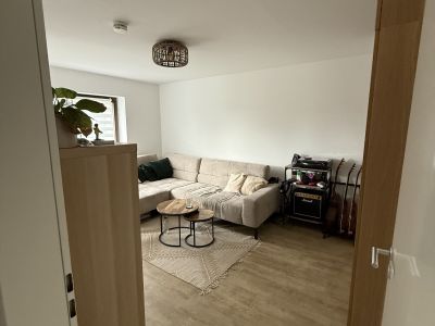 Vollm&ouml;blierte 2-Zimmer-Wohnung in K&ouml;ln-Zollstock zur Untermiete (60 m&sup2;, modern & lichtdurchflutet)