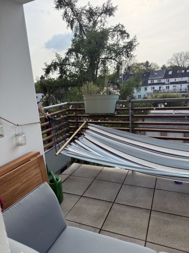 Vollm&ouml;blierte 2-Zimmer-Wohnung in K&ouml;ln-Zollstock zur Untermiete (60 m&sup2;, modern & lichtdurchflutet)