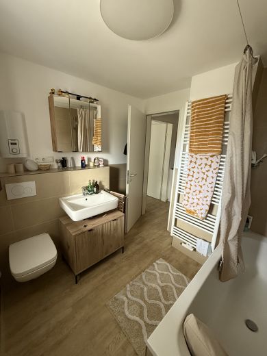 Vollm&ouml;blierte 2-Zimmer-Wohnung in K&ouml;ln-Zollstock zur Untermiete (60 m&sup2;, modern & lichtdurchflutet)