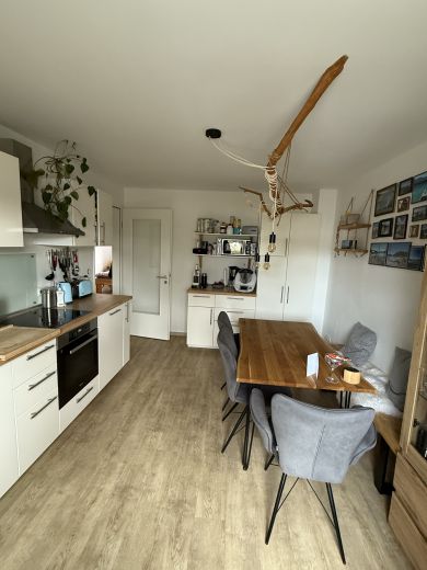 Vollm&ouml;blierte 2-Zimmer-Wohnung in K&ouml;ln-Zollstock zur Untermiete (60 m&sup2;, modern & lichtdurchflutet)