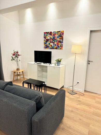 F&uuml;rstenwall: komplett sanierte 2-Zimmer-Wohnung