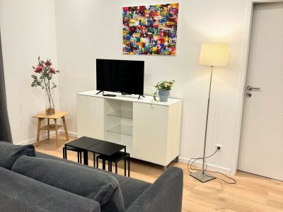 F&uuml;rstenwall: komplett sanierte 2-Zimmer-Wohnung