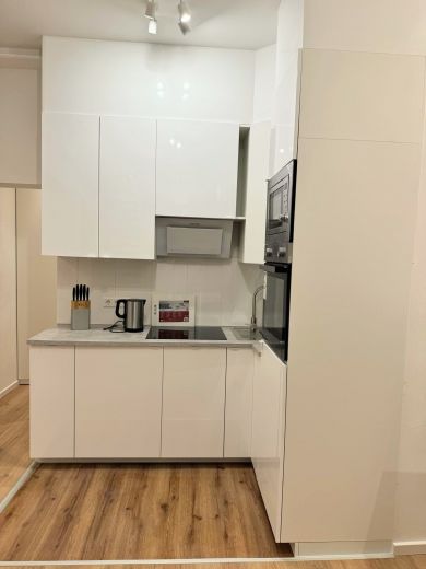 F&uuml;rstenwall: komplett sanierte 2-Zimmer-Wohnung