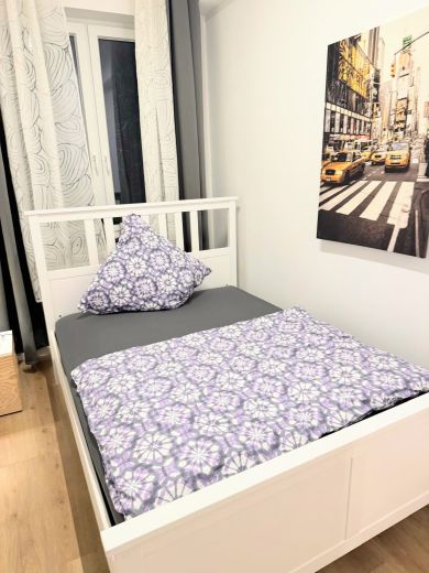 F&uuml;rstenwall: komplett sanierte 2-Zimmer-Wohnung