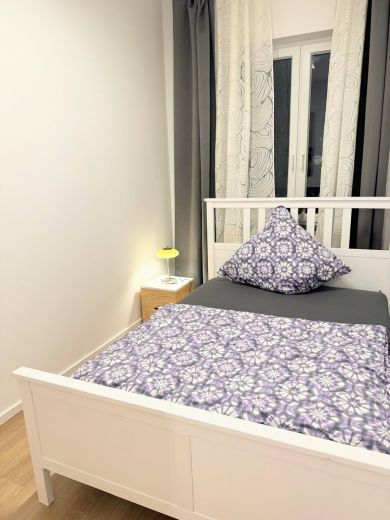 F&uuml;rstenwall: komplett sanierte 2-Zimmer-Wohnung