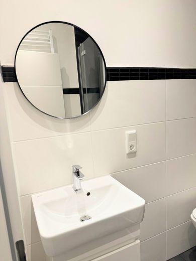 F&uuml;rstenwall: komplett sanierte 2-Zimmer-Wohnung