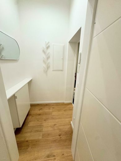 F&uuml;rstenwall: komplett sanierte 2-Zimmer-Wohnung