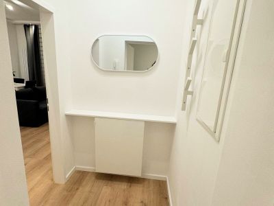 F&uuml;rstenwall: komplett sanierte 2-Zimmer-Wohnung