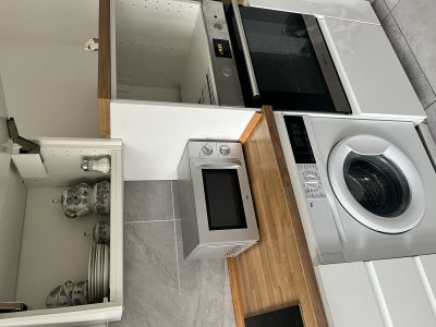 M&ouml;blierte 3-Zi.-Whg, direkt neben U-Bahn Hoisb&uuml;ttel