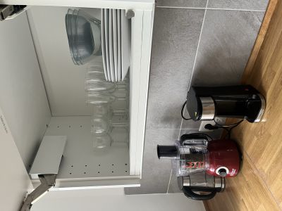 M&ouml;blierte 3-Zi.-Whg, direkt neben U-Bahn Hoisb&uuml;ttel