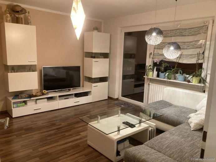 M&ouml;blierte 2-Zimmer-Wohnung mit S&uuml;dbalkon in F&uuml;rstenfeldbruck