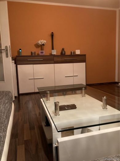 M&ouml;blierte 2-Zimmer-Wohnung mit S&uuml;dbalkon in F&uuml;rstenfeldbruck