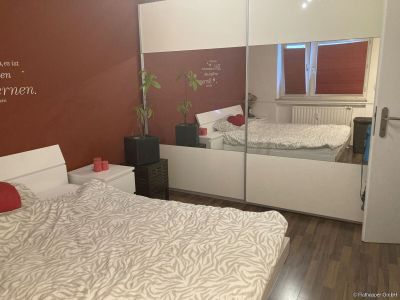 M&ouml;blierte 2-Zimmer-Wohnung mit S&uuml;dbalkon in F&uuml;rstenfeldbruck