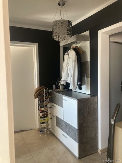 M&ouml;blierte 2-Zimmer-Wohnung mit S&uuml;dbalkon in F&uuml;rstenfeldbruck