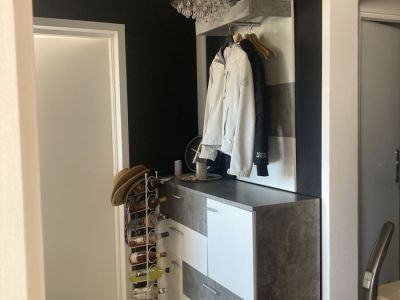 M&ouml;blierte 2-Zimmer-Wohnung mit S&uuml;dbalkon in F&uuml;rstenfeldbruck