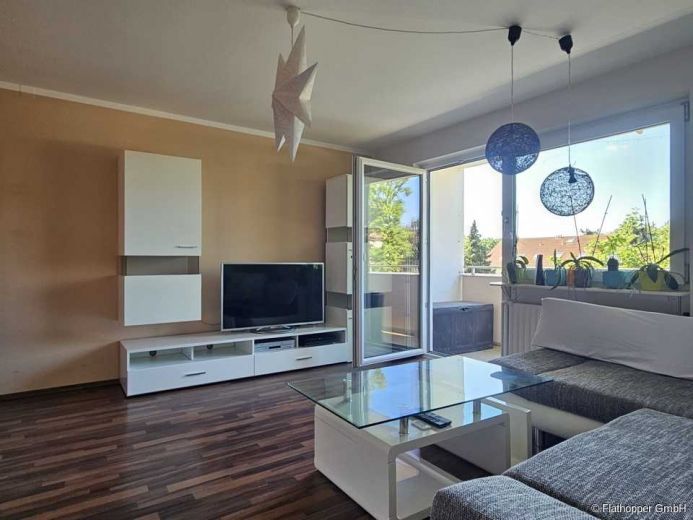 M&ouml;blierte 2-Zimmer-Wohnung mit S&uuml;dbalkon in F&uuml;rstenfeldbruck