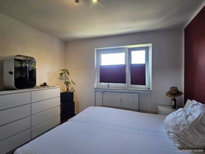 M&ouml;blierte 2-Zimmer-Wohnung mit S&uuml;dbalkon in F&uuml;rstenfeldbruck