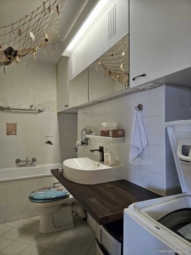 M&ouml;blierte 2-Zimmer-Wohnung mit S&uuml;dbalkon in F&uuml;rstenfeldbruck