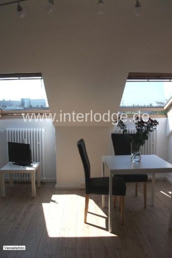 INTERLODGE Solingen: Komplett m&ouml;bliertes und komplett ausgestattetes, schickes Dachgescho&szlig;-Apartment