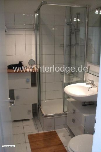 INTERLODGE Solingen: Komplett m&ouml;bliertes und komplett ausgestattetes, schickes Dachgescho&szlig;-Apartment