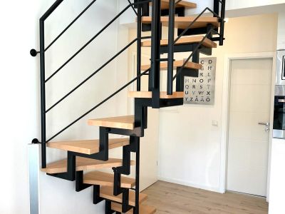 F&uuml;rstenwall: 2,5-Zimmer-Maisonette-Wohnung mit Dachterrasse