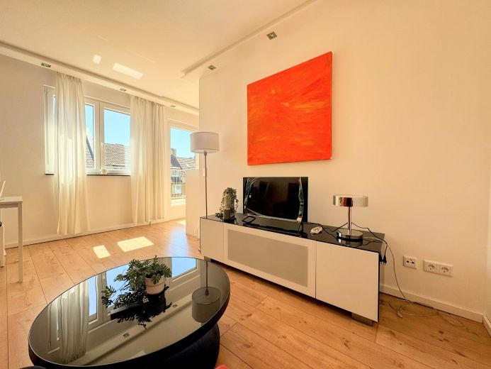 F&uuml;rstenwall: 3-Zimmer-Maisonette-Wohnung mit Dachterrasse