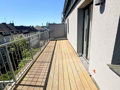 F&uuml;rstenwall: 3-Zimmer-Maisonette-Wohnung mit Dachterrasse