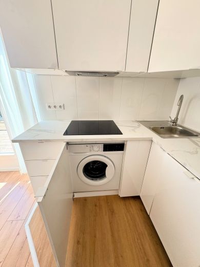 F&uuml;rstenwall: 3-Zimmer-Maisonette-Wohnung mit Dachterrasse