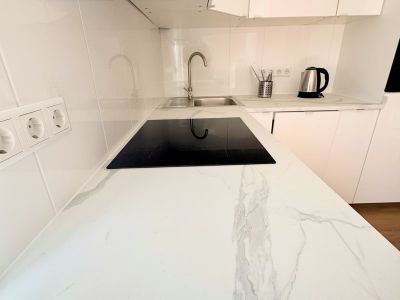 F&uuml;rstenwall: 3-Zimmer-Maisonette-Wohnung mit Dachterrasse