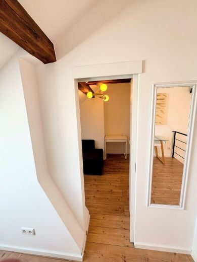 F&uuml;rstenwall: 3-Zimmer-Maisonette-Wohnung mit Dachterrasse