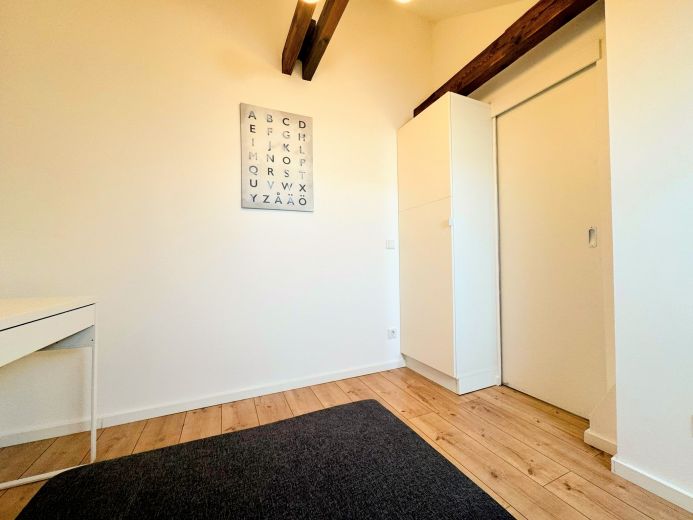 F&uuml;rstenwall: 3-Zimmer-Maisonette-Wohnung mit Dachterrasse