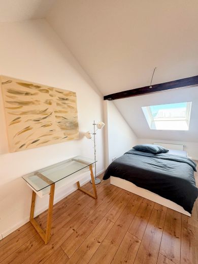 F&uuml;rstenwall: 3-Zimmer-Maisonette-Wohnung mit Dachterrasse