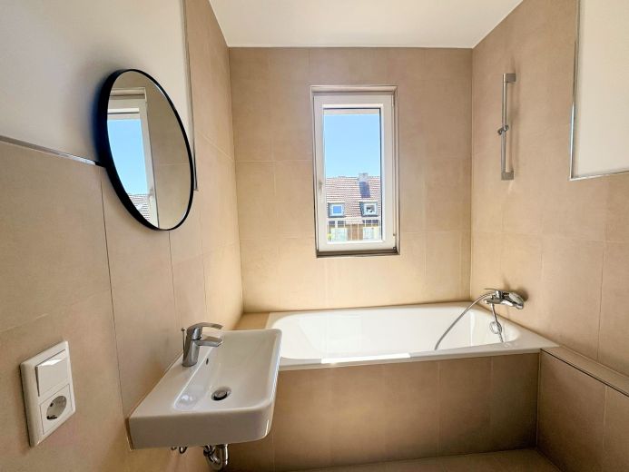 F&uuml;rstenwall: 3-Zimmer-Maisonette-Wohnung mit Dachterrasse