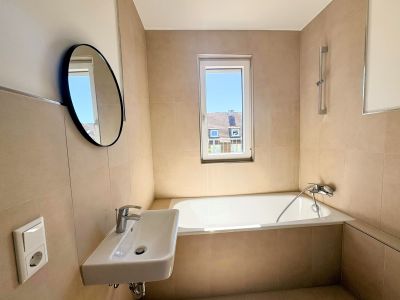 F&uuml;rstenwall: 3-Zimmer-Maisonette-Wohnung mit Dachterrasse