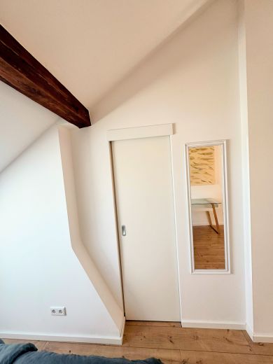 F&uuml;rstenwall: 3-Zimmer-Maisonette-Wohnung mit Dachterrasse