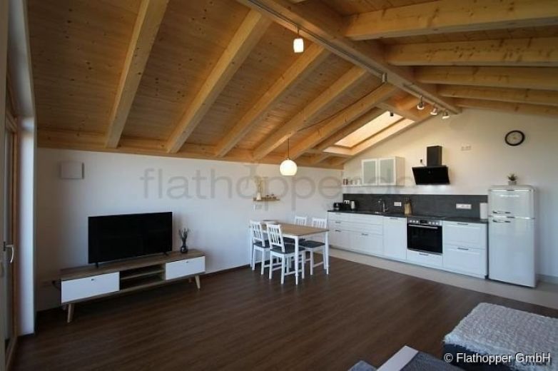 M&ouml;blierte Neubauwohnung mit 2 Zimmern und Balkon - N&auml;he Tuntenhausen