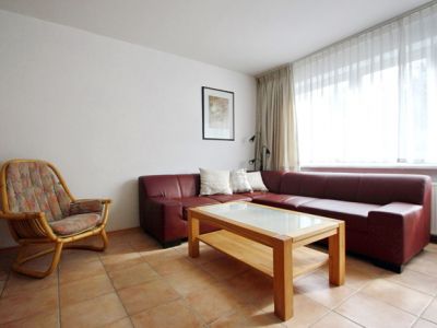 Ideal f&uuml;r Monteure: Moderne 3-Raum-Wohnung mit zwei Schlafzimmern (4-5 Personen) N&auml;he Moers,  VDSL 100 aktiv