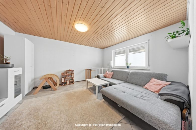 LIEBLINGSORT: Gem&uuml;tliche 3,5-Zimmer-Wohnung mit Hobbyraum und eigenem Garten in R&uuml;lzheim zum Kauf