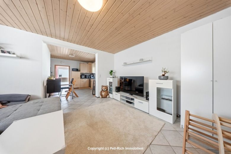 LIEBLINGSORT: Gem&uuml;tliche 3,5-Zimmer-Wohnung mit Hobbyraum und eigenem Garten in R&uuml;lzheim zum Kauf