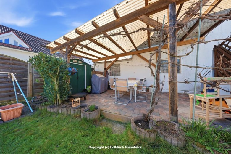 LIEBLINGSORT: Gem&uuml;tliche 3,5-Zimmer-Wohnung mit Hobbyraum und eigenem Garten in R&uuml;lzheim zum Kauf