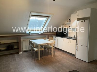 INTERLODGE Meerbusch: Helle, komplett m&ouml;blierte Dachgescho&szlig;wohnung