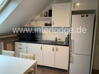 INTERLODGE Meerbusch: Helle, komplett m&ouml;blierte Dachgescho&szlig;wohnung