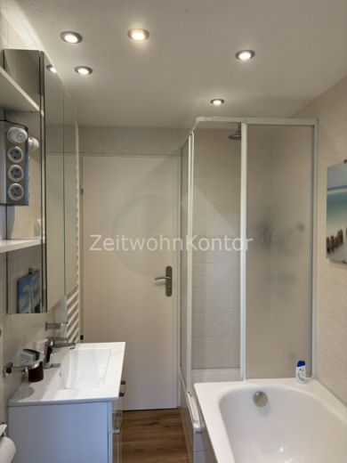Schick modern, Balkon und WLAN, ruhige Lage, gute Anbindung!