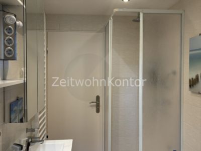 Schick modern, Balkon und WLAN, ruhige Lage, gute Anbindung!