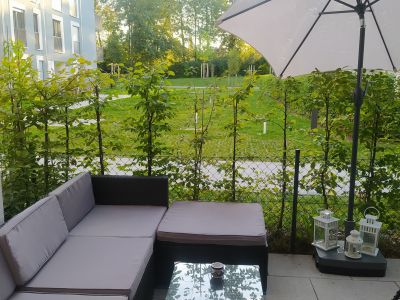 Moebelierte 2 Zimmer Wohnung mit Terasse