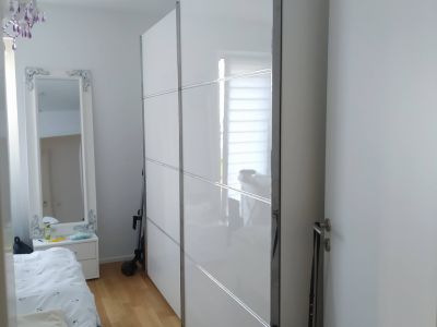 Moebelierte 2 Zimmer Wohnung mit Terasse